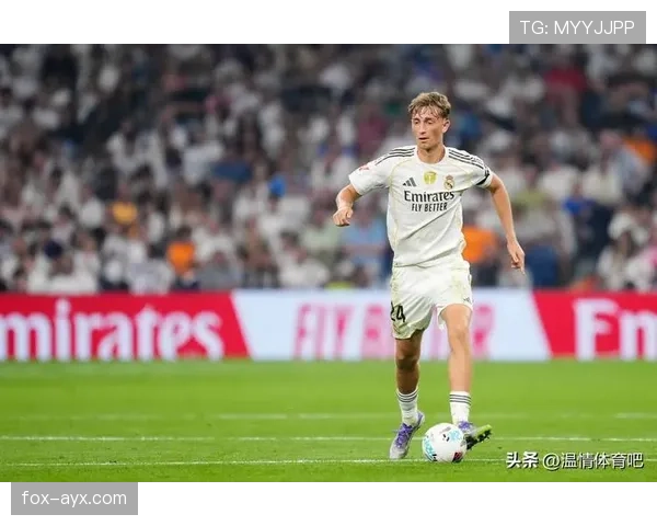 贝林厄姆创欧冠历史最年轻进球纪录，闪耀赛场