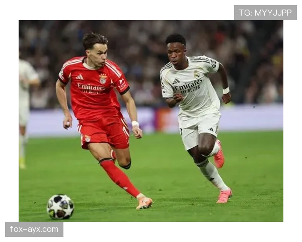 巴尔韦德与琼阿梅尼:双星闪耀伯纳乌,皇马中场新势力崛起 巴尔韦德与琼阿梅尼:双星闪耀伯纳乌,皇马中场新势力崛起