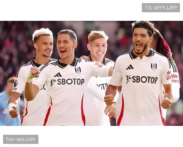 富勒姆持续提升比赛节奏,近期收获连胜表现稳健。 富勒姆持续提升比赛节奏,近期收获连胜表现稳健。