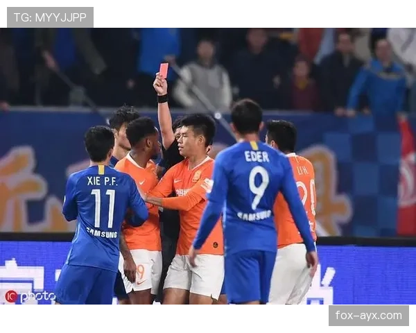 战术犯规为何不直接红牌?规则如何界定“破坏明显进球机会” 战术犯规为何不直接红牌?规则如何界定“破坏明显进球机会”