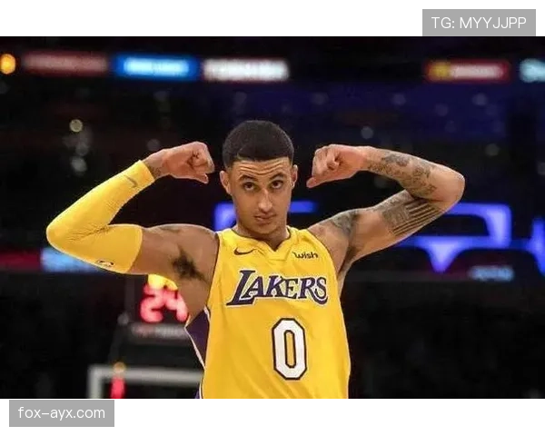 库兹马无球跑位提升得分效率拉开与同位置队友差距