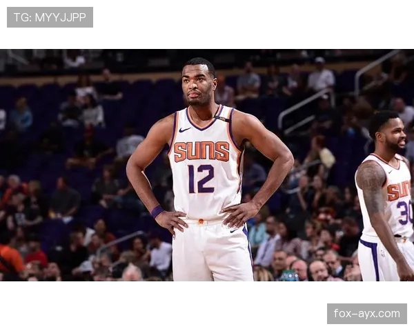 拉沙德·刘易斯通过精准挡拆拉开空间显著提升球队三分效率